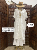 Cargar imagen en el visor de la galería, HUIPIL "BETAZA" 80-84 cms. color BLANCO
