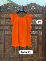 Cargar imagen en el visor de la galería, BLUSA "Manta y encaje" Talla XL
