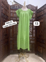 Cargar imagen en el visor de la galería, VESTIDO "CROCHET" Talla XL
