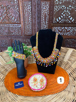 Cargar imagen en el visor de la galería, COLLARES (juego con brazalete y aretes)
