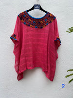 Cargar imagen en el visor de la galería, HUIPIL "Rococó" corto
