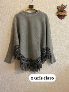 Poncho de acrilán manga larga