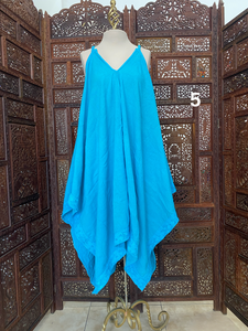 VESTIDO IRREGULAR DE TIRANTES