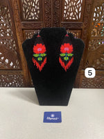 Cargar imagen en el visor de la galería, ARETES &quot;Florecita&quot;
