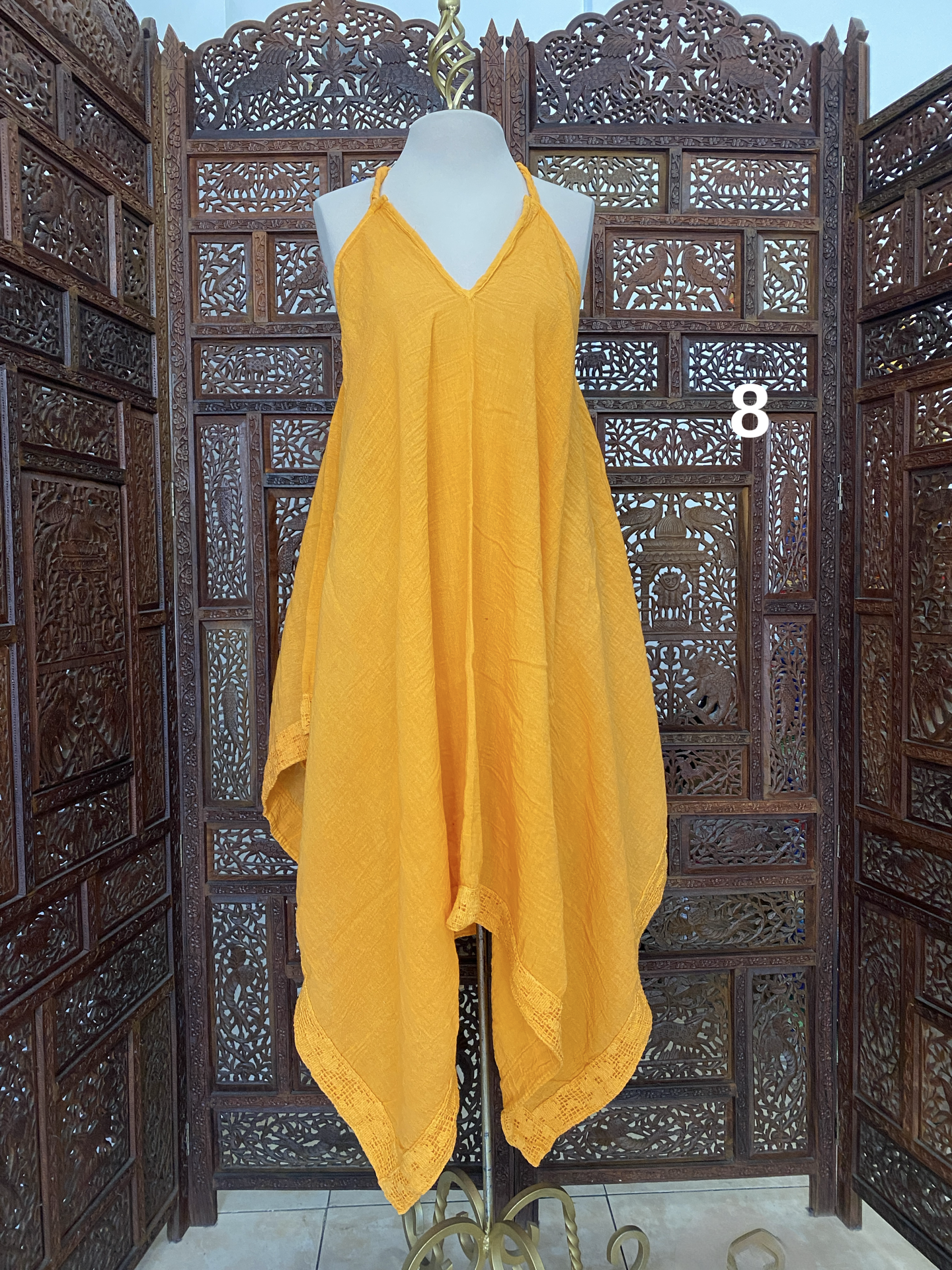 VESTIDO IRREGULAR DE TIRANTES