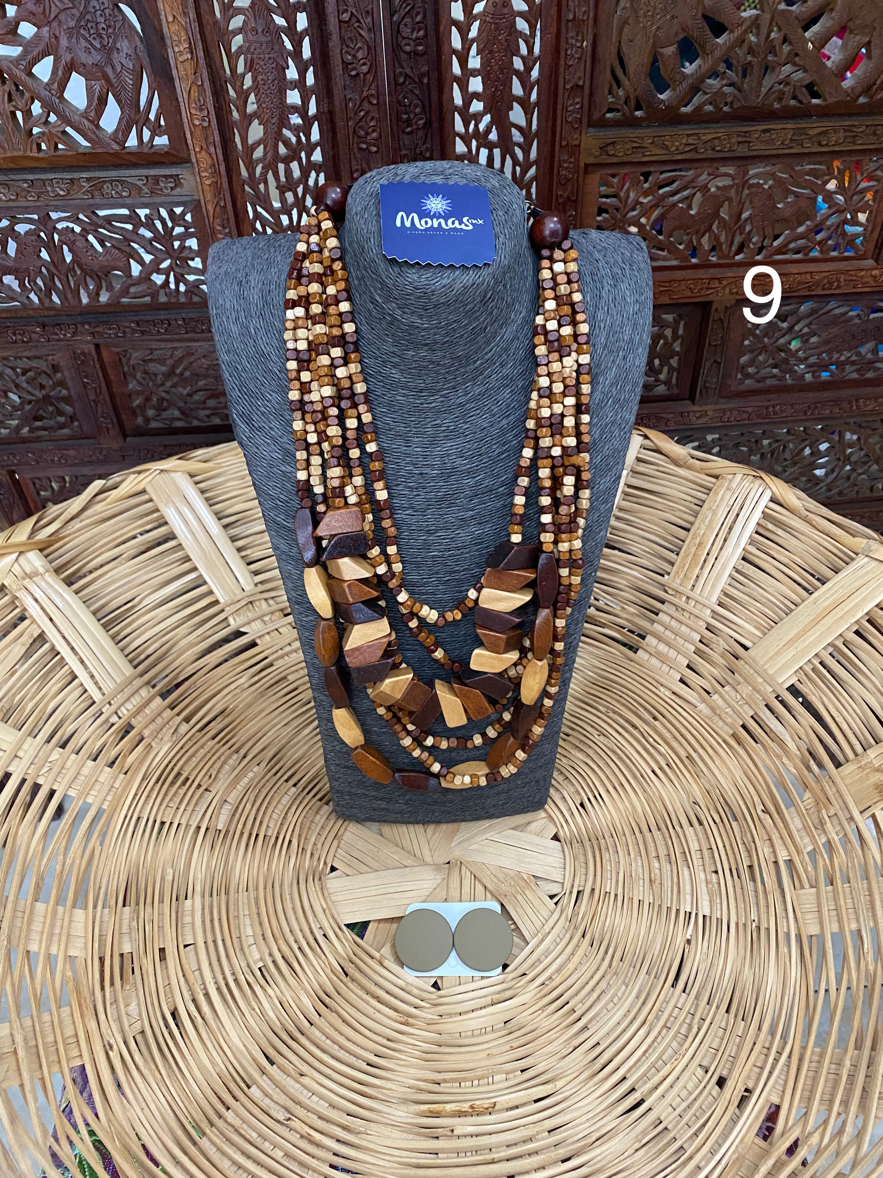 COLLAR ARTESANAL DE MADERA