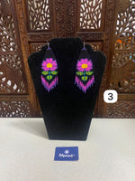 Cargar imagen en el visor de la galería, ARETES &quot;Florecita&quot;
