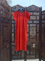 Cargar imagen en el visor de la galería, VESTIDO CROCHET XL
