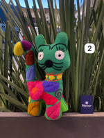 Cargar imagen en el visor de la galería, Animalitos bordados a mano (25 cms.)
