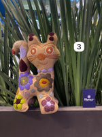 Cargar imagen en el visor de la galería, Animalitos bordados a mano (25 cms.)
