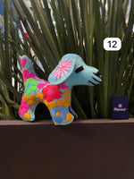 Cargar imagen en el visor de la galería, Animalitos bordados a mano (25 cms.)
