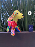 Cargar imagen en el visor de la galería, Animalitos bordados a mano (25 cms.)
