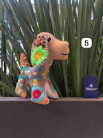 Cargar imagen en el visor de la galería, Animalitos bordados a mano (25 cms.)
