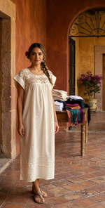 Cargar imagen en el visor de la galería, VESTIDO "CROCHET" Talla XL
