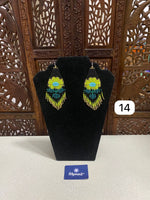 Cargar imagen en el visor de la galería, ARETES &quot;Florecita&quot;
