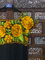 Cargar imagen en el visor de la galería, Vestido largo "Flores de Zinacantán"
