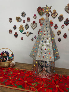 Pino Navideño de hojalata