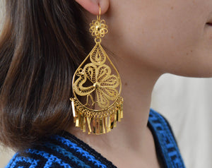 Aretes filigrana gota con pavorreal