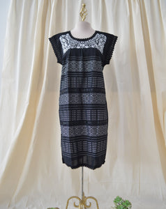 Vestido paloma negro con plata / M